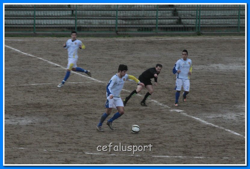 130126 Equipe 135_tn.jpg